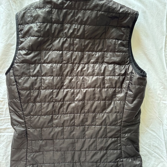 Patagonia Men’s Nano Puff Vest Black Small - Picture 10 of 13